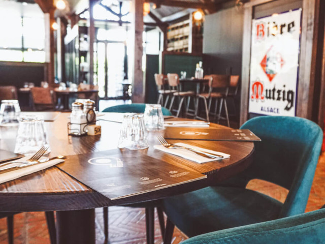 Logo AGEB 2 (TAVERNE MODERNE LE 9)
