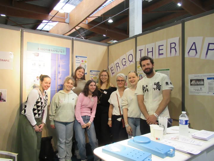 Logo ASSOC DEVELOP ENSEIGN RECHE ERGOTHERAPIE (ADERE)