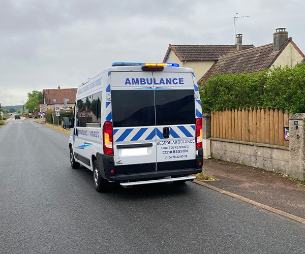 Logo BESSON AMBULANCE